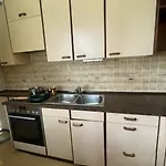 Retro Apartment In Graz